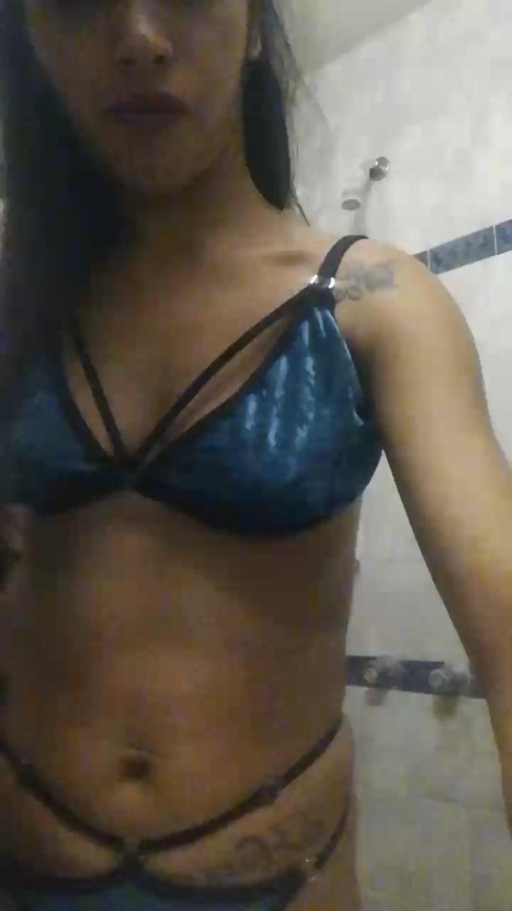 Chat sexy cu Pocholita22 pe Cam4