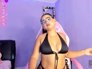 _emily_rose1_ se dezbraca la web pe Chaturbate