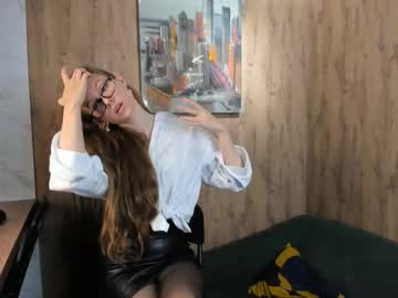 Foto porno Nebunii pe chat marca _kiki_tikki_ pe KUR.ro