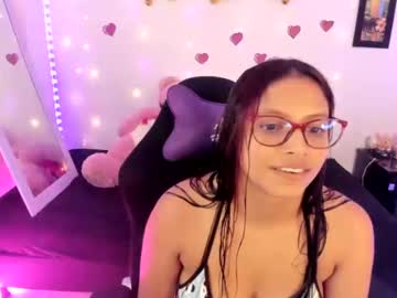 Fantezii cu alejaharker pe Chaturbate