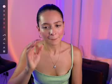 alejandra8__ se dezbraca la web pe Chaturbate