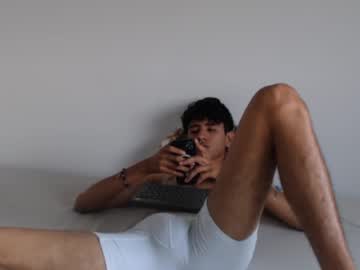 Foto porno Sex online cu andrey_twink18 pe KUR.ro