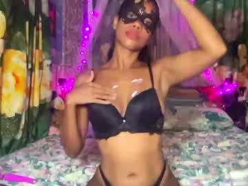 Fantezii cu blasianprincess6969 pe Chaturbate