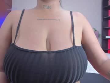 celeste_muller se dezbraca la web pe Chaturbate