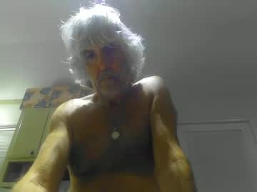 chuck354139 vrea sex pe Chaturbate