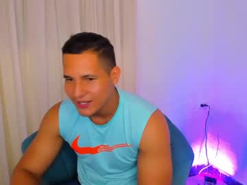 daniel_martinez1 vrea sex pe Chaturbate