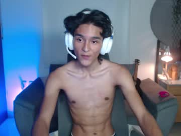 danielroman2 vrea sex pe Chaturbate