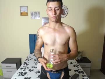 Foto porno Fantezii cu daylon_brown_ pe Chaturbate pe KUR.ro