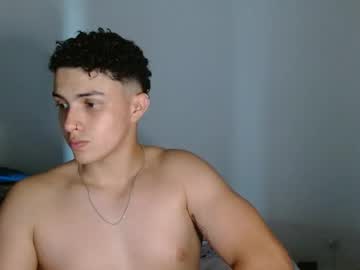 edwisalvatore vrea sex pe Chaturbate