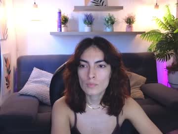 Chat sexy cu emmacute2 pe Chaturbate