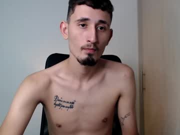 Chat sexy cu enzo_1408 pe Chaturbate