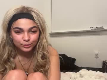 esteemae1 vrea sex pe Chaturbate