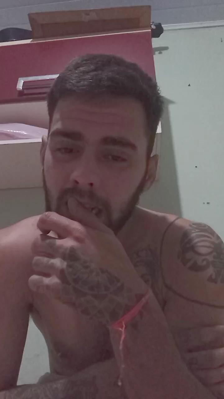 Foto porno fernando3123 se dezbraca la chat pe KUR.ro