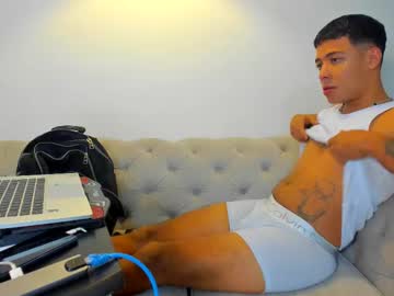 Fantezii cu goodboyxxx01 pe Chaturbate