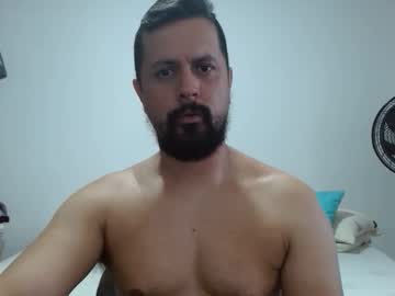 Foto porno Discutii intime cu harry_goldenmillerx10fun pe KUR.ro