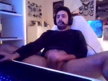 Fantezii cu hectapod pe Chaturbate