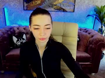 hustlerstarrr vrea sex pe Chaturbate