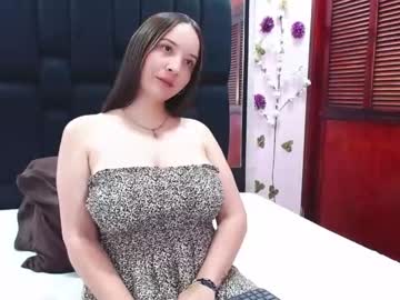 Foto porno Sex online cu isabella_queen8 pe KUR.ro