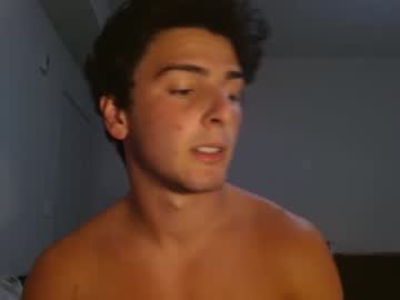 Foto porno Vrei tate? italianstalion1111 are pe KUR.ro