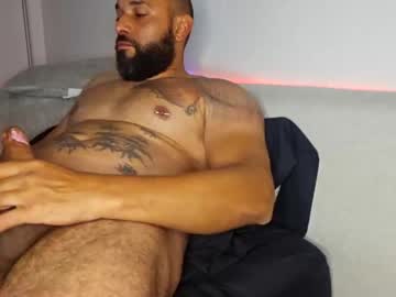 Fantezii cu j6sh21 pe Chaturbate