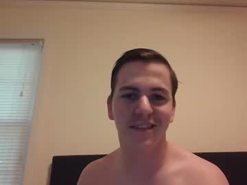 Fantezii cu jayythebigd pe Chaturbate