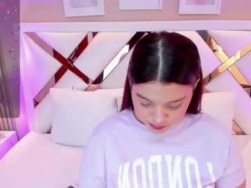 kittykat28_ vrea sex pe Chaturbate