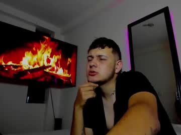 Foto porno Ce sexy este kyliam___ pe KUR.ro