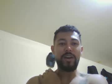 Fantezii cu leonardo_correa pe Chaturbate