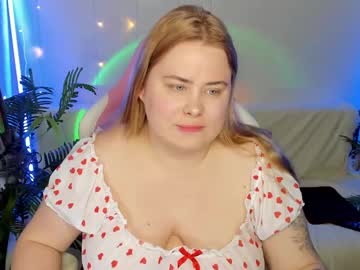 lina_linx se dezbraca la web pe Chaturbate