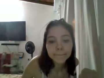 lola6066 se dezbraca la web pe Chaturbate