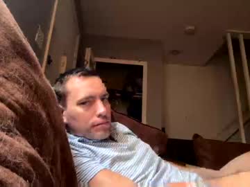 mikey564321 vrea sex pe Chaturbate