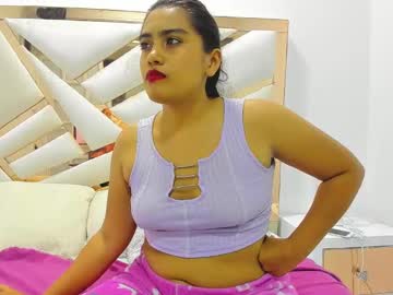 Fantezii cu naughty_isabella_ pe Chaturbate