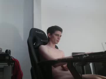 ofsolovicio se dezbraca la web pe Chaturbate