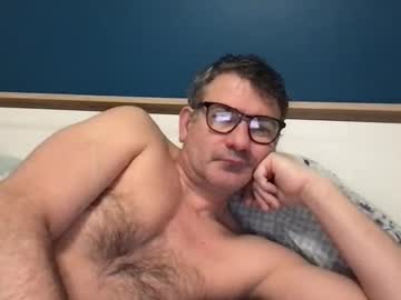 Foto porno sesamechris92 se dezbraca la web pe Chaturbate pe KUR.ro