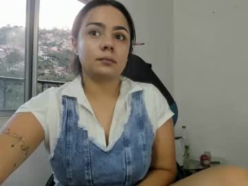 Foto porno Nebunii pe chat marca sofia_20_20 pe KUR.ro