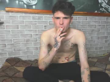 spaye_cat se dezbraca la web pe Chaturbate