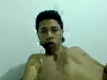 Fantezii cu steven768436 pe Chaturbate