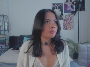 sweetlizzyyy se dezbraca la web pe Chaturbate