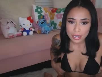 theonlymiadoux vrea sex pe Chaturbate