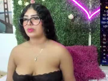 Foto porno valentina_0_ ne arata tot la camera pe KUR.ro