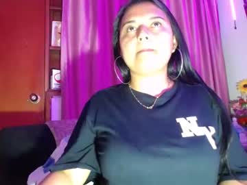 violett_ass vrea sex pe Chaturbate