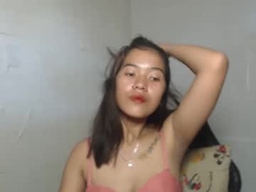 yourasian_belle se dezbraca la web pe Chaturbate